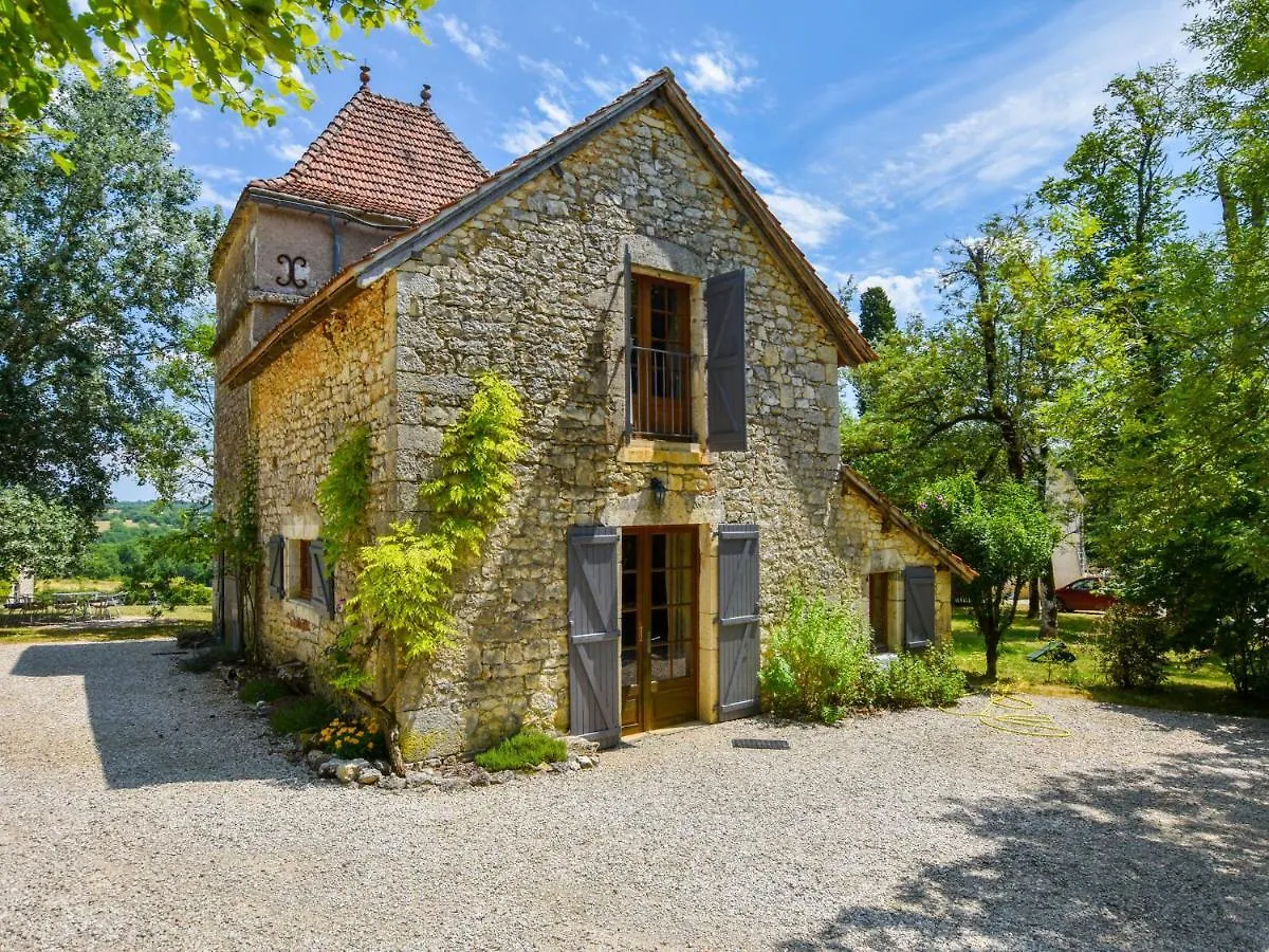 Saint-Cernin  Character House With Swimming Pool 빌라
